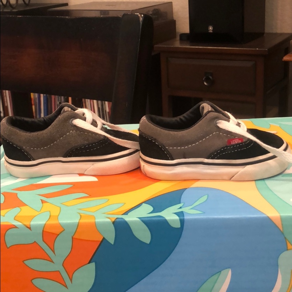 Toddler boy size 4 Vans